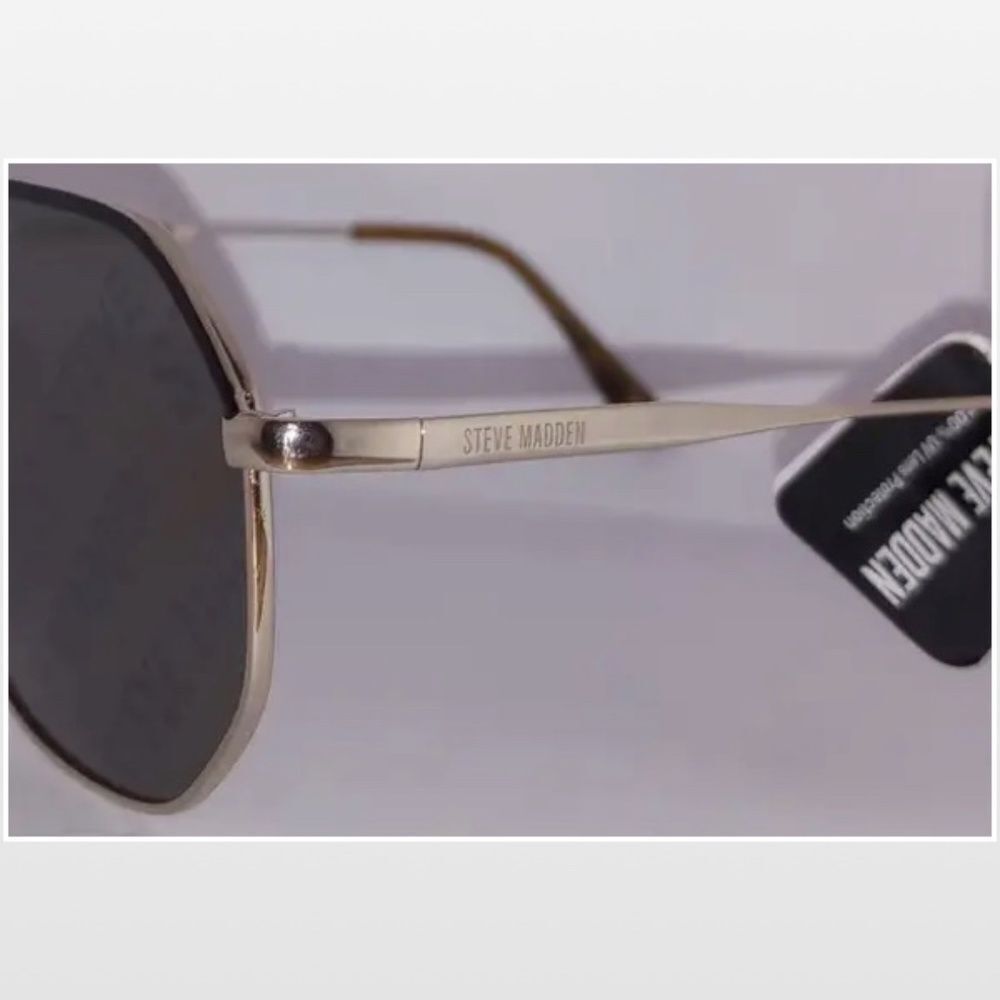 New Steve Madden Sunglasses Logo Printed Mirrored Aviators Black Gold NWT - Picture 9 of 16